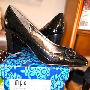 Sleek and textured pointed toe block heels